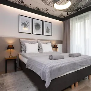 https://jacuzi-apartment.krakowhotelspoland.com